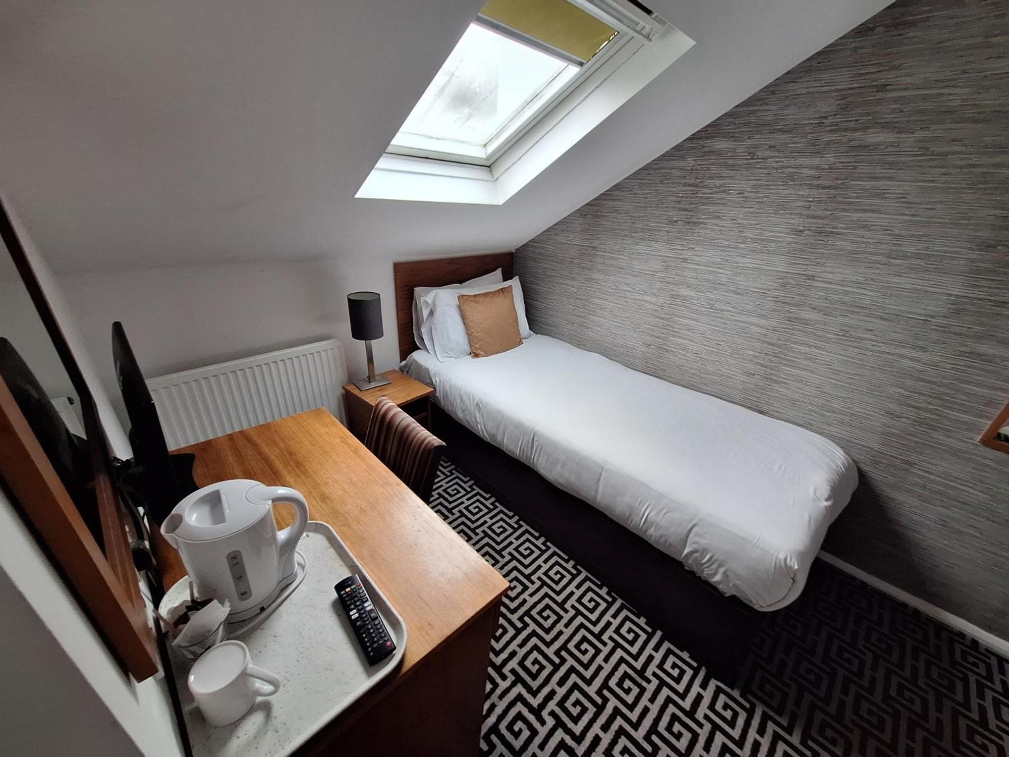 Stockwood Hotel - Luton Airport Eksteriør bilde